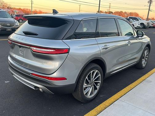 2024 Lincoln Corsair STANDARD