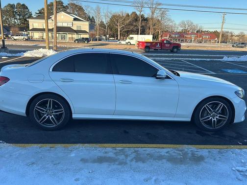 2018 Mercedes-Benz E-Class 4MATIC