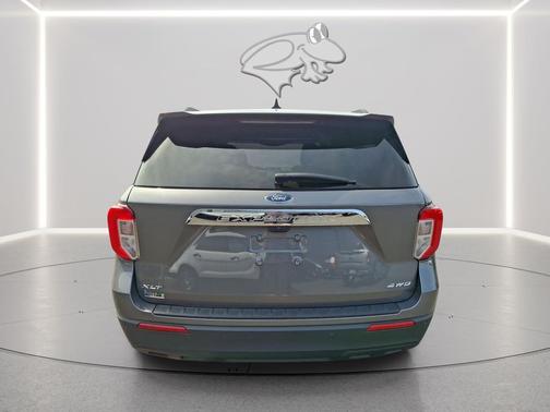 Carbonized Gray Metallic 2023 Ford Explorer XLT