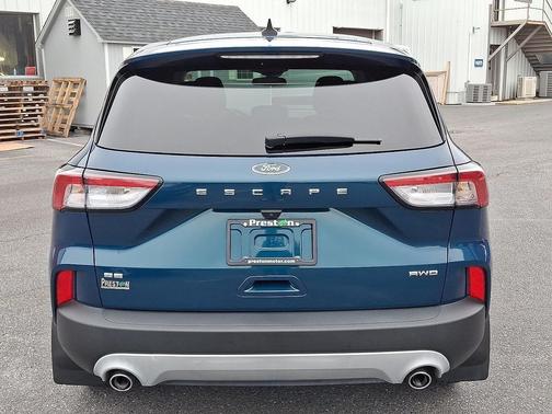 2020 Ford Escape SE
