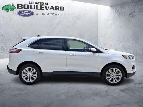 2021 Ford Edge Titanium