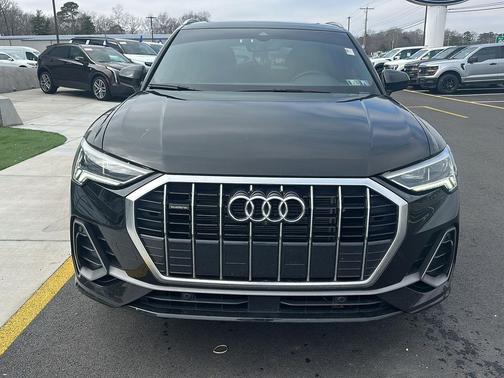2024 Audi Q3 45 S line Premium Plus