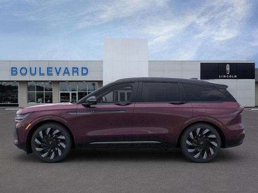 2025 Lincoln Nautilus Reserve