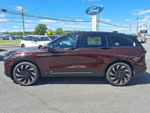 2025 Lincoln Nautilus Reserve