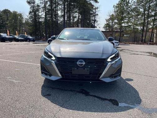 Gun Metallic 2025 Nissan Altima SV