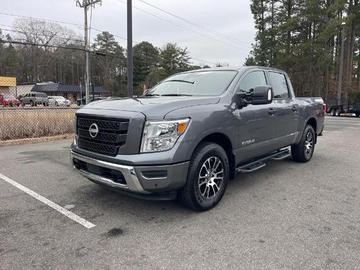 2024 Nissan Titan SV