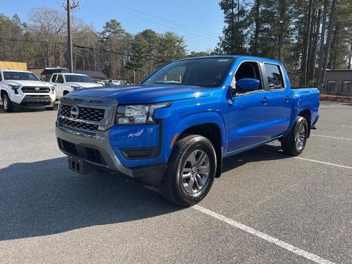 2025 Nissan Frontier SV