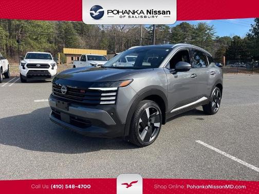 2025 Nissan Kicks SR