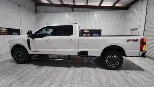 2025 Ford F-350 Platinum