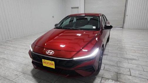 2025 Hyundai ELANTRA Sport