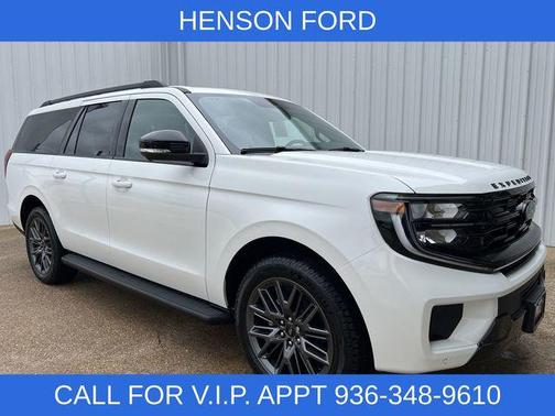 Star White Metallic Tri-Coat 2026 Ford Expedition Max Platinum