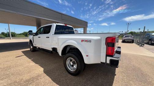 Oxford White 2026 Ford F-350 XL