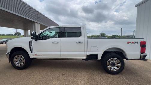 Star White Metallic Tri-Coat 2026 Ford F-250 Lariat