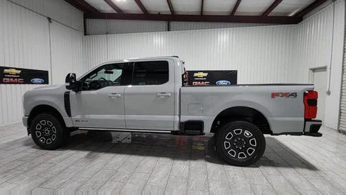 2025 Ford F-250 Platinum
