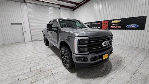 2025 Ford F-250 Platinum