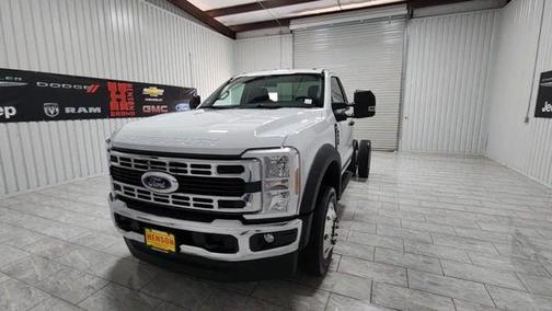 2025 Ford F-450 DRW