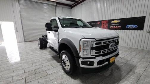 2025 Ford F-450 DRW