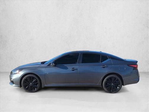 2022 Nissan Altima SR Intelligent AWD