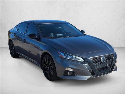 2022 Nissan Altima SR Intelligent AWD