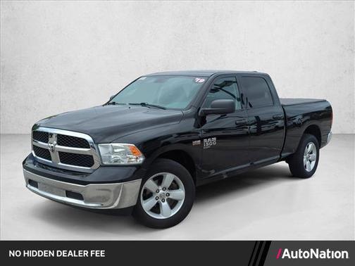 Diamond Black Crystal Pearlcoat 2019 RAM 1500 SLT