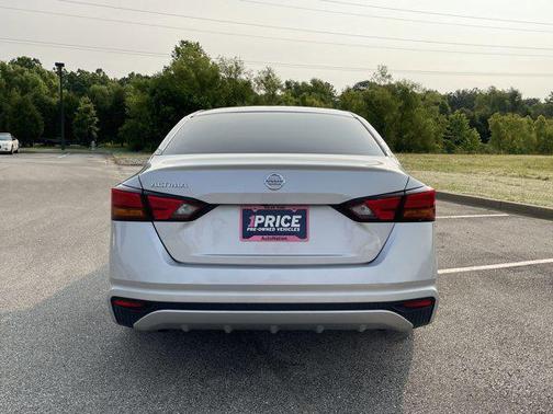 2022 Nissan Altima S FWD