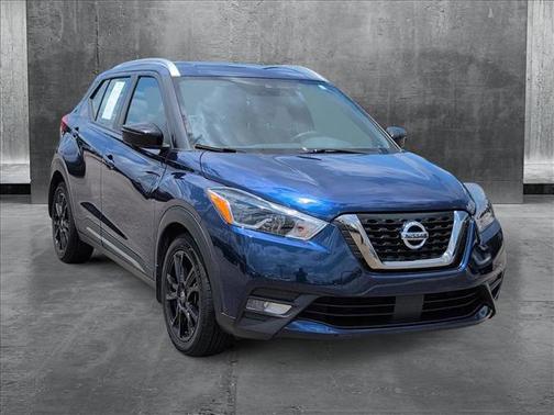 2020 Nissan Kicks SR