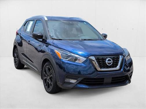 2020 Nissan Kicks SR