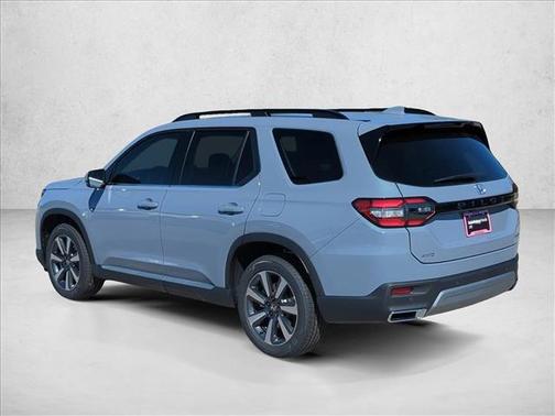 2025 Honda Pilot Touring 8-Passenger