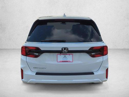 Platinum White Pearl 2026 Honda Odyssey EX-L