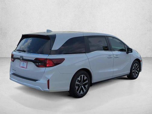 Platinum White Pearl 2026 Honda Odyssey EX-L