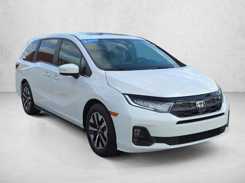 Platinum White Pearl 2026 Honda Odyssey EX-L