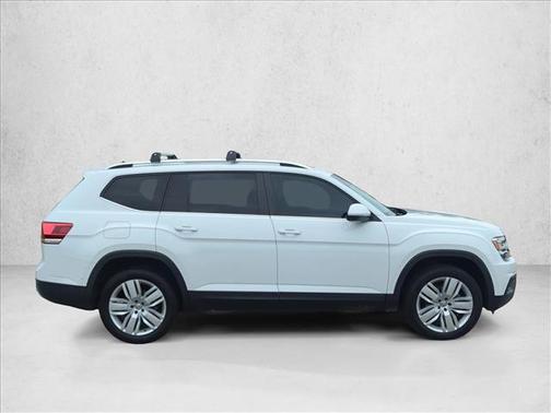 Platinum Gray Metallic 2019 Volkswagen Atlas 3.6L SE w/Technology