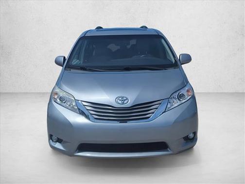 2016 Toyota Sienna XLE
