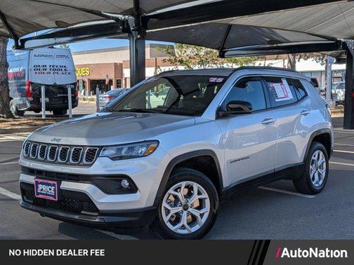 Silver Zynith Metallic Clearcoat 2025 Jeep Compass Latitude