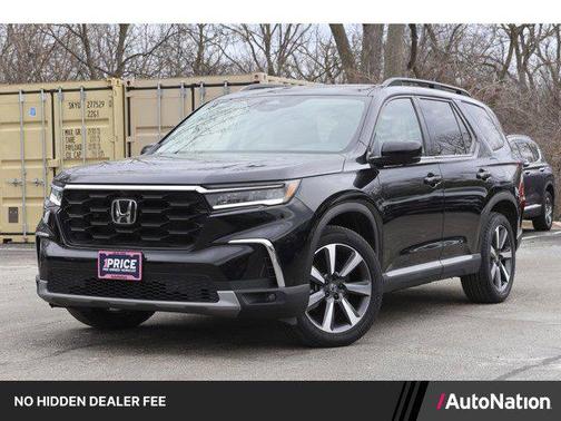 Crystal Black Pearl 2025 Honda Pilot Elite