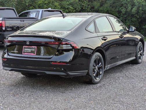 2025 Honda Accord Sport SE 1.5T