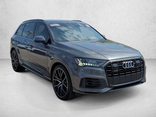 Samurai Gray Metallic 2021 Audi Q7 55 Prestige