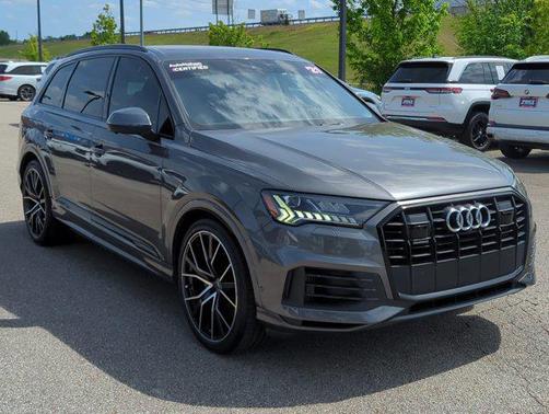Samurai Gray Metallic 2021 Audi Q7 55 Prestige