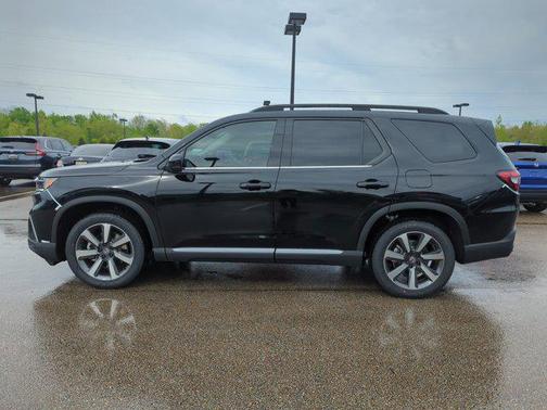 2025 Honda Pilot Touring 8-Passenger