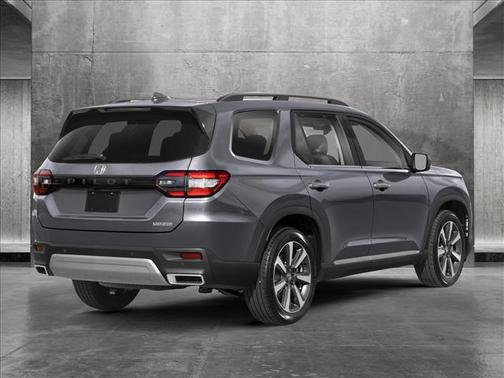 2025 Honda Pilot Touring 8-Passenger