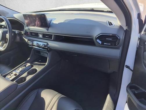 Platinum White Pearl 2026 Honda Pilot Touring 8-Passenger