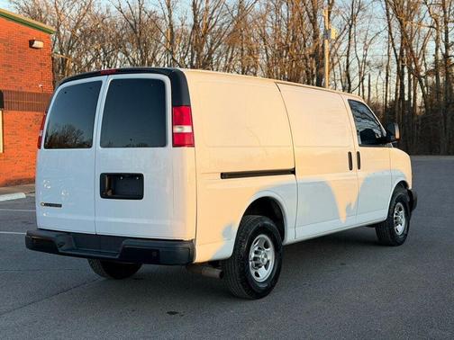 2020 Chevrolet Express 2500 RWD 2500 Regular Wheelbase WT