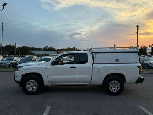 2022 Nissan Frontier S