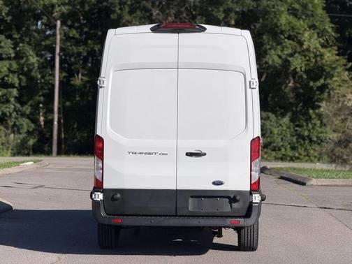 Oxford White 2019 Ford Transit-250 Base