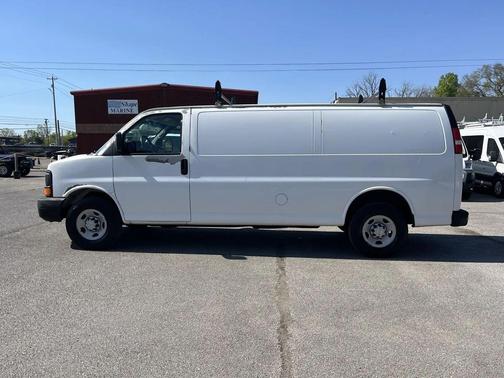2008 Chevrolet Express 2500 Base
