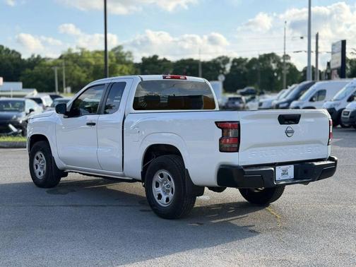Glacier White 2022 Nissan Frontier S