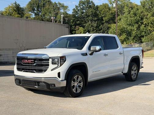 Summit White 2025 GMC Sierra 1500 SLT