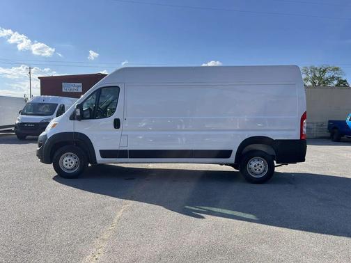 Bright White Clearcoat 2023 RAM ProMaster 2500 High Roof