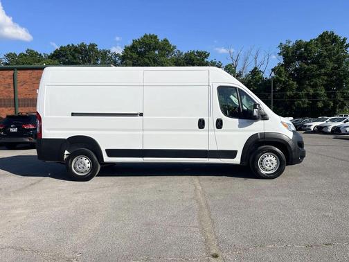 Bright White Clearcoat 2023 RAM ProMaster 2500 High Roof