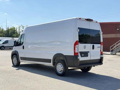 Bright White Clearcoat 2023 RAM ProMaster 2500 High Roof